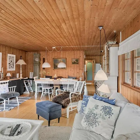 Awesome In With Wifi بيت للعطل